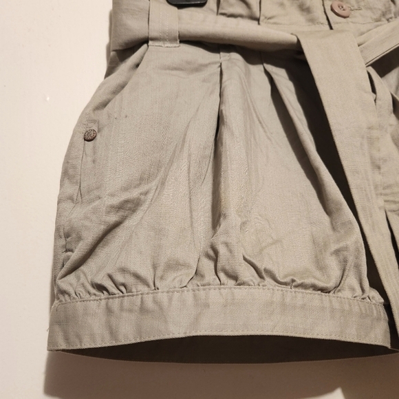 Khaki Shorts - Picture 3 of 9
